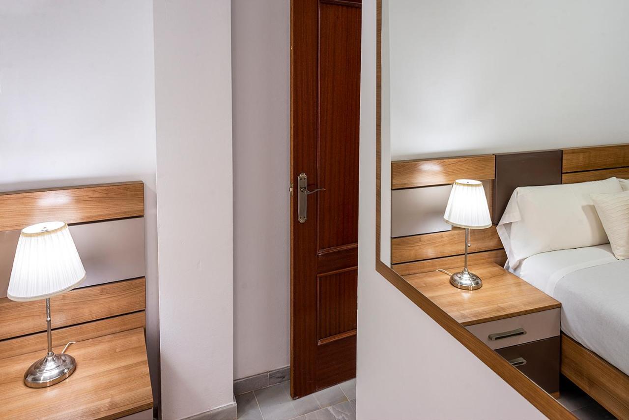 Apartamento Alohamundi Feria Sevilla Exterior foto